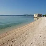 Sunny By The Lägenhet